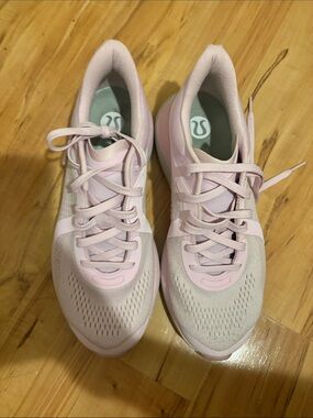 lululemon athletica Light Pink Women's Running Shoes